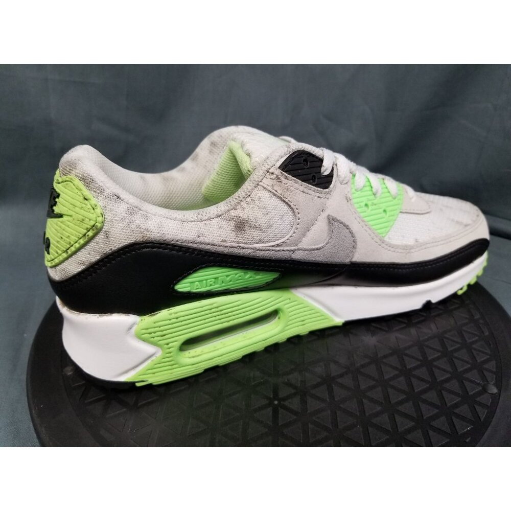 Nike Air Max 90 Sneakers White Volt Mens Size 9.5 Display NEW IN BOX! - Picture 13 of 14